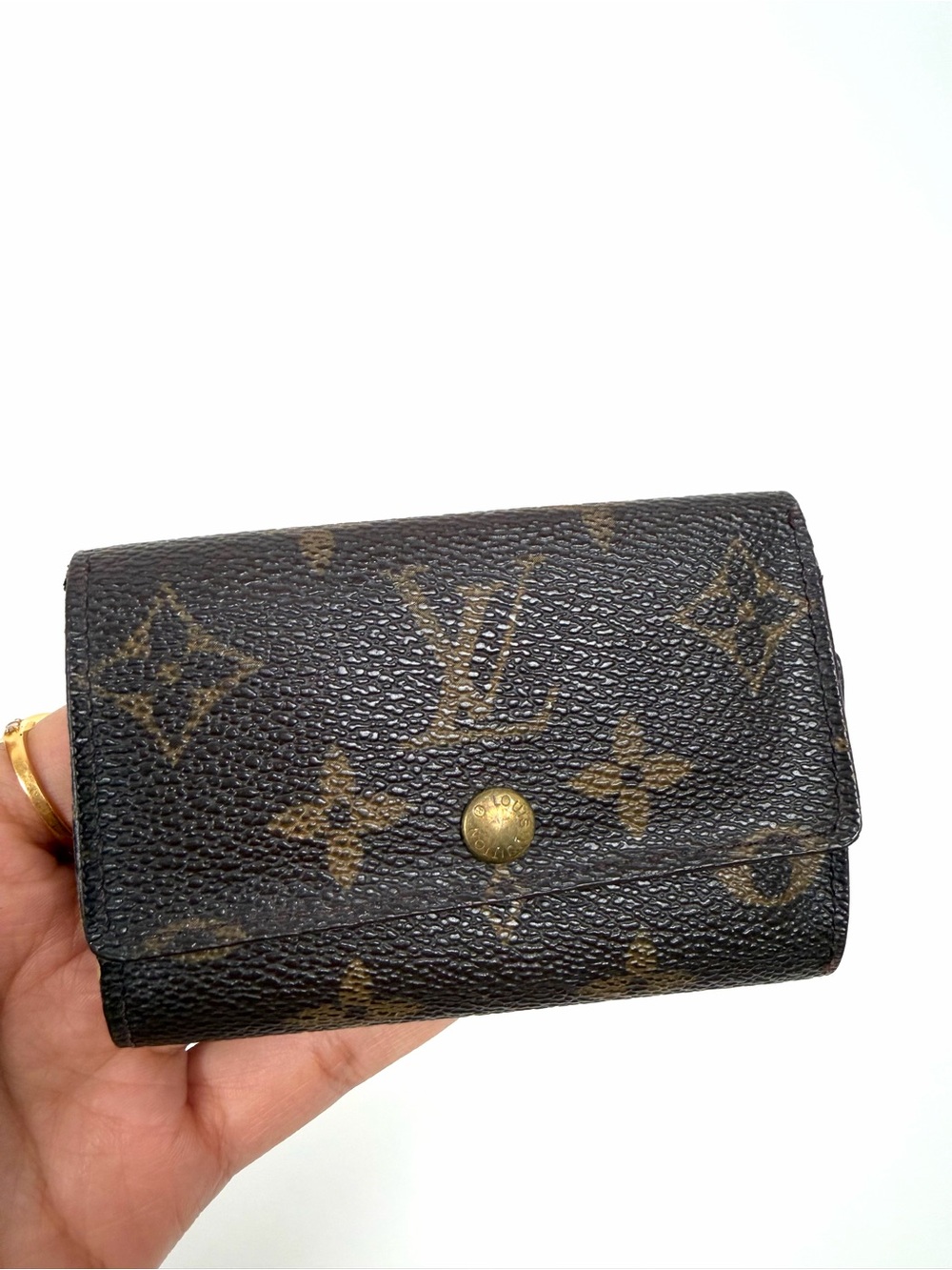 Authentic Louis Vuitton Monogram 6 Key Holder Case